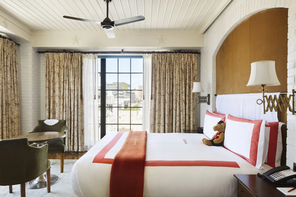 guest_rooms